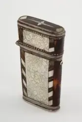 Nécessaire [Reiseetui]