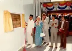 Avtäckning av minnestavla. Invigning av fabrik. 
Malaysia, 1982.