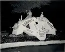 Inskickad bild till tobaksfestivalen av Daneville Tobacco market. 
USA, 1946.