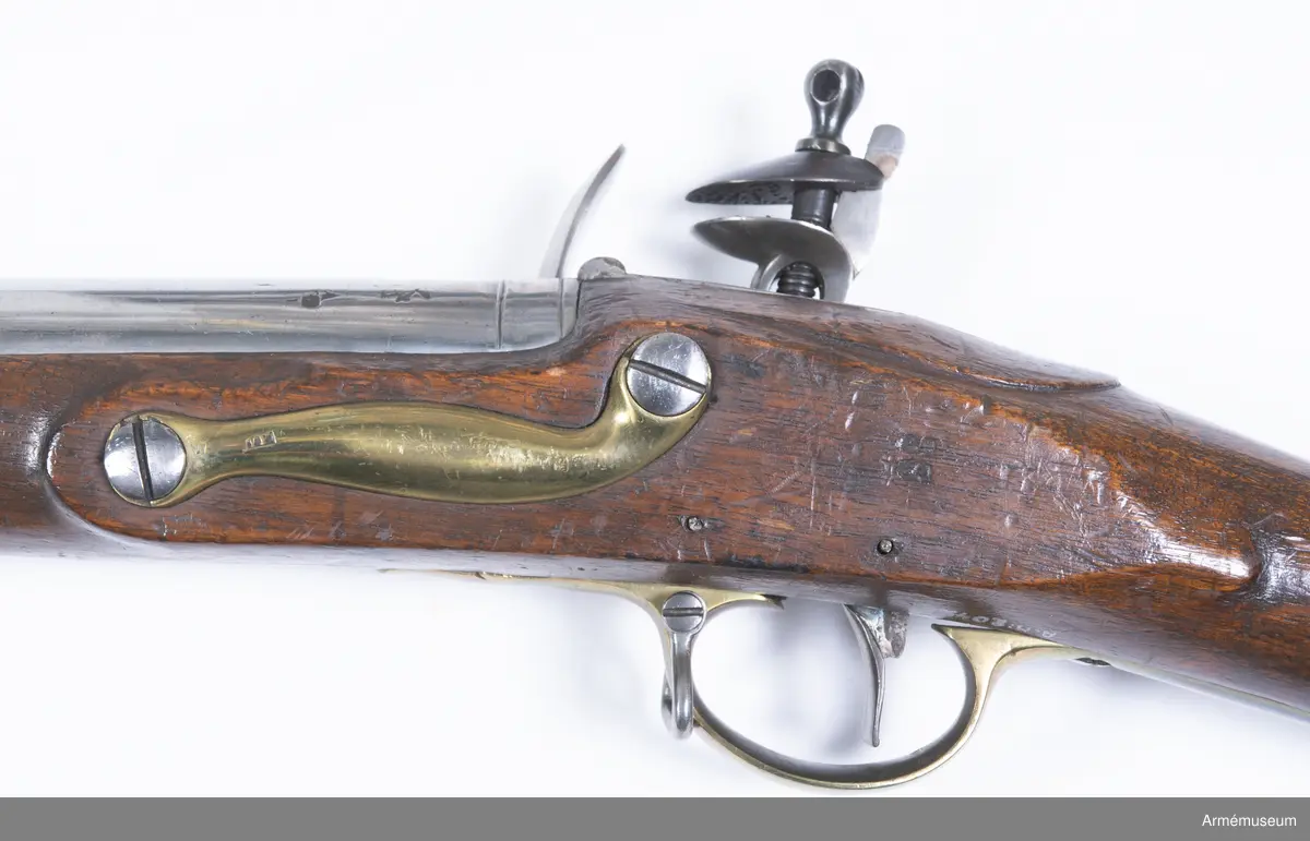 Gevär med flintlås. Svensk förändringsmodell 1830-tal.