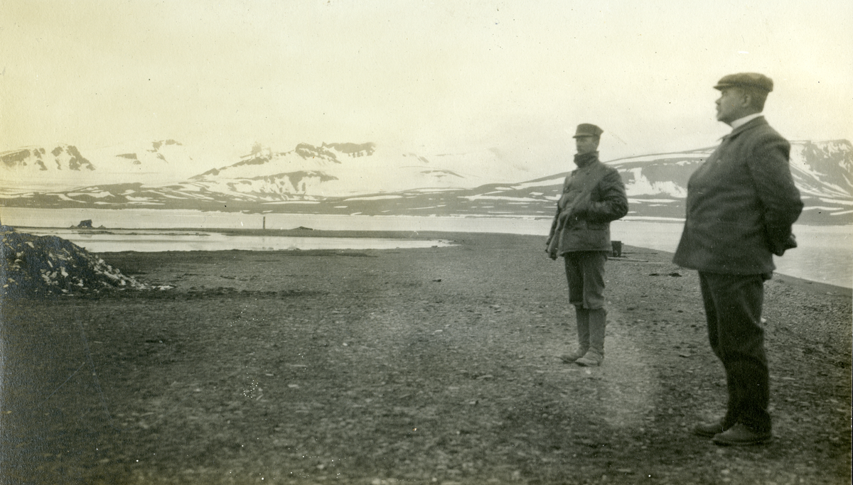 Telegrafverkets inspeksjonstur til Svalbard og Finneset i 1911. 