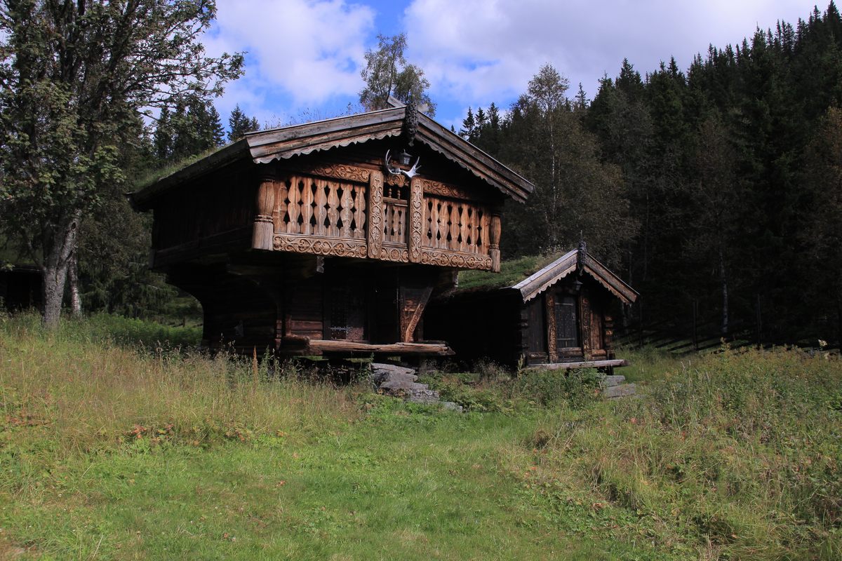 Loft og bur på Melsomtunet