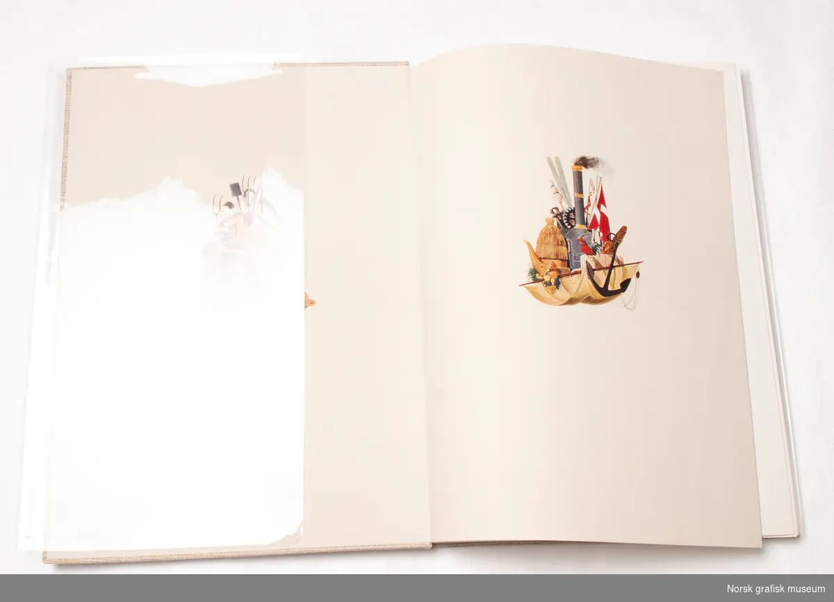 "Hjejlen, "The Golden Plover", Denmark`s oldest Steamship" av Mogens Lebech. Gitt ut i forbindelse med dampskipets 100-års jubileum. Den engelske utgaven er trykket i 3000 eksemplarer. 

Boken er bundet inn av Bent Andrée, i lyst bommullslerret, med pålimt illustrasjon på forsiden. Tittelen er trykket på et gjennomsiktig plastomslag. Boken har en tilhørende sort bokboks. 
Papiret er imitert håndlaget, med vannmerket "Hjejlen" fra Silkeborg pairmølle.