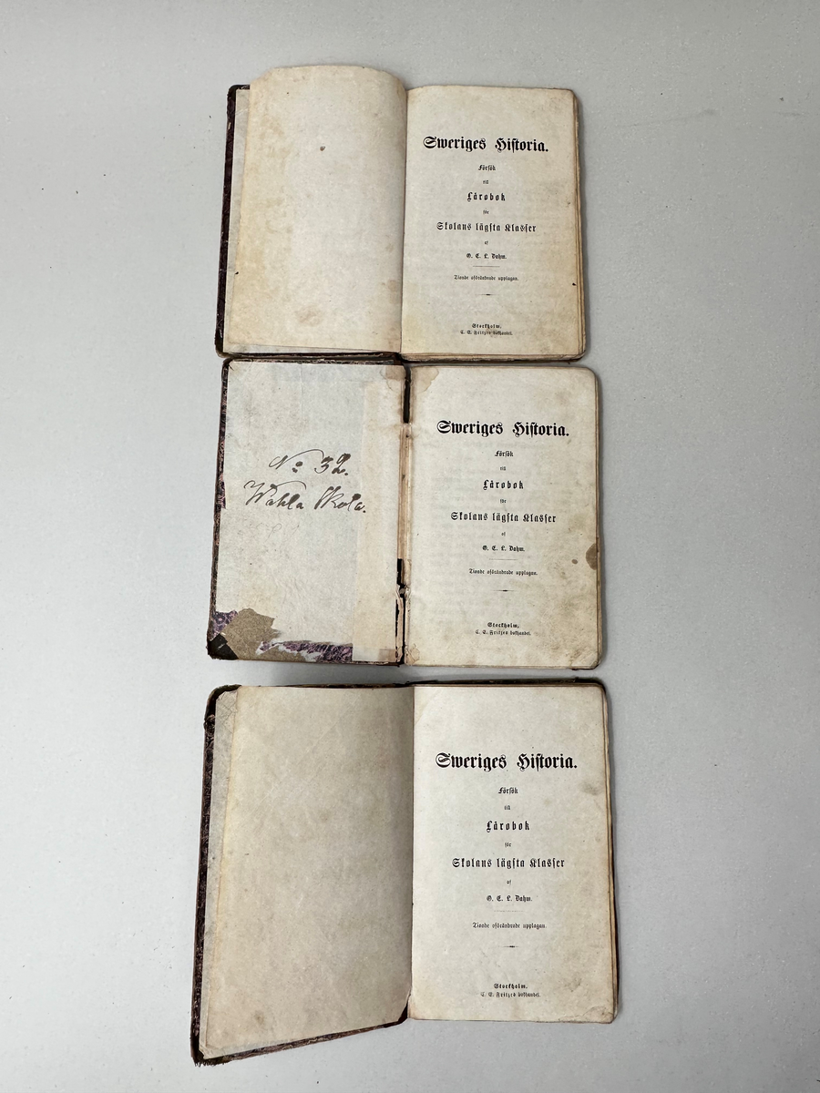 Bok: "Sweriges historia, försök till lärobok för skolans lägsta klasser".
Utgiven 1864 i Stockholm.
Samlingsnumrering Väla Folkskola Nr. 31, 32, 1, 12, 15, 22, 5 och 2, 20, 34, 9, 23.