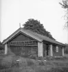 Stugan Getbron i Risinge dokumenterad av Östergötlands museum 1949.
