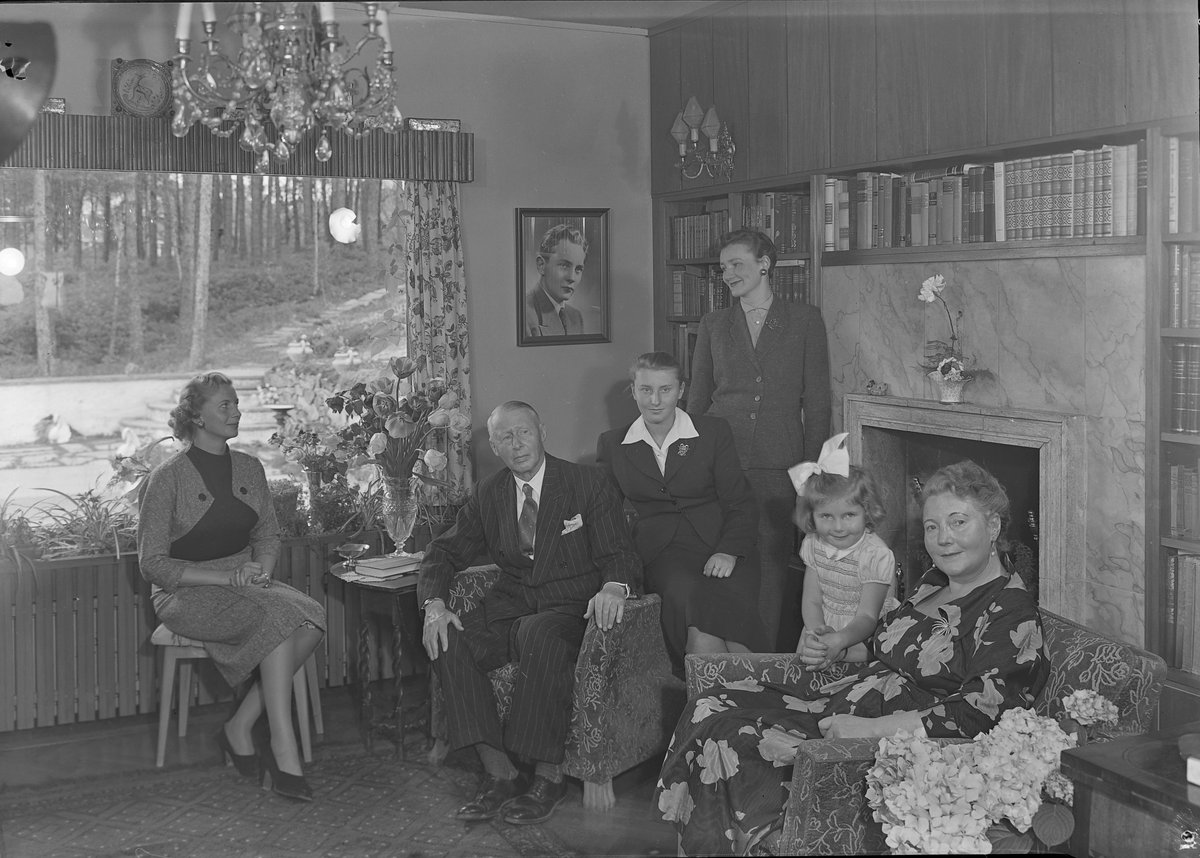 Brukseier Ivar Huitfeldt med familie