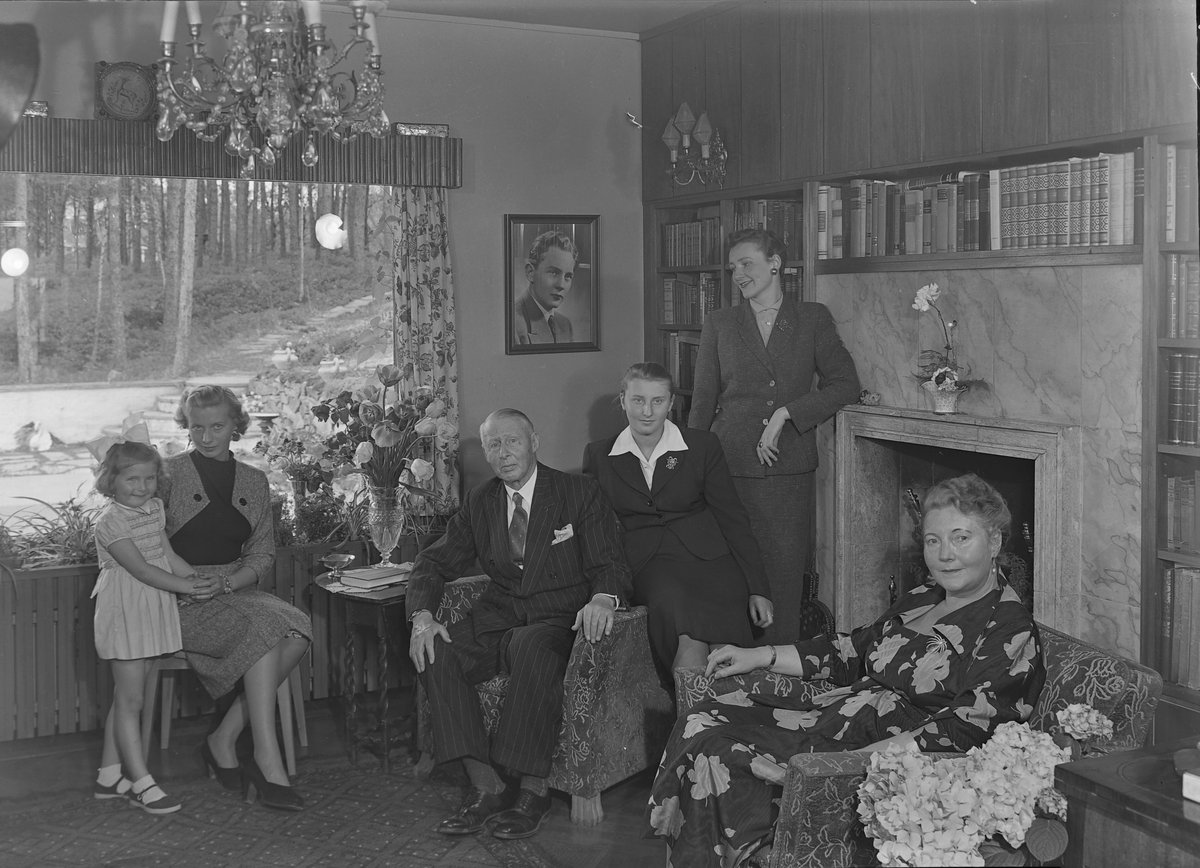 Brukseier Ivar Huitfeldt med familie