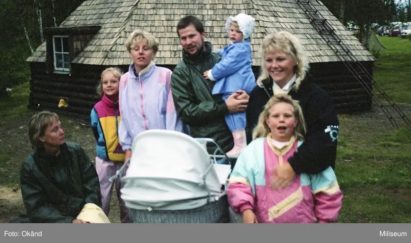 Besökande familj. Instruktör Dan Jönsson, Ing 2.
