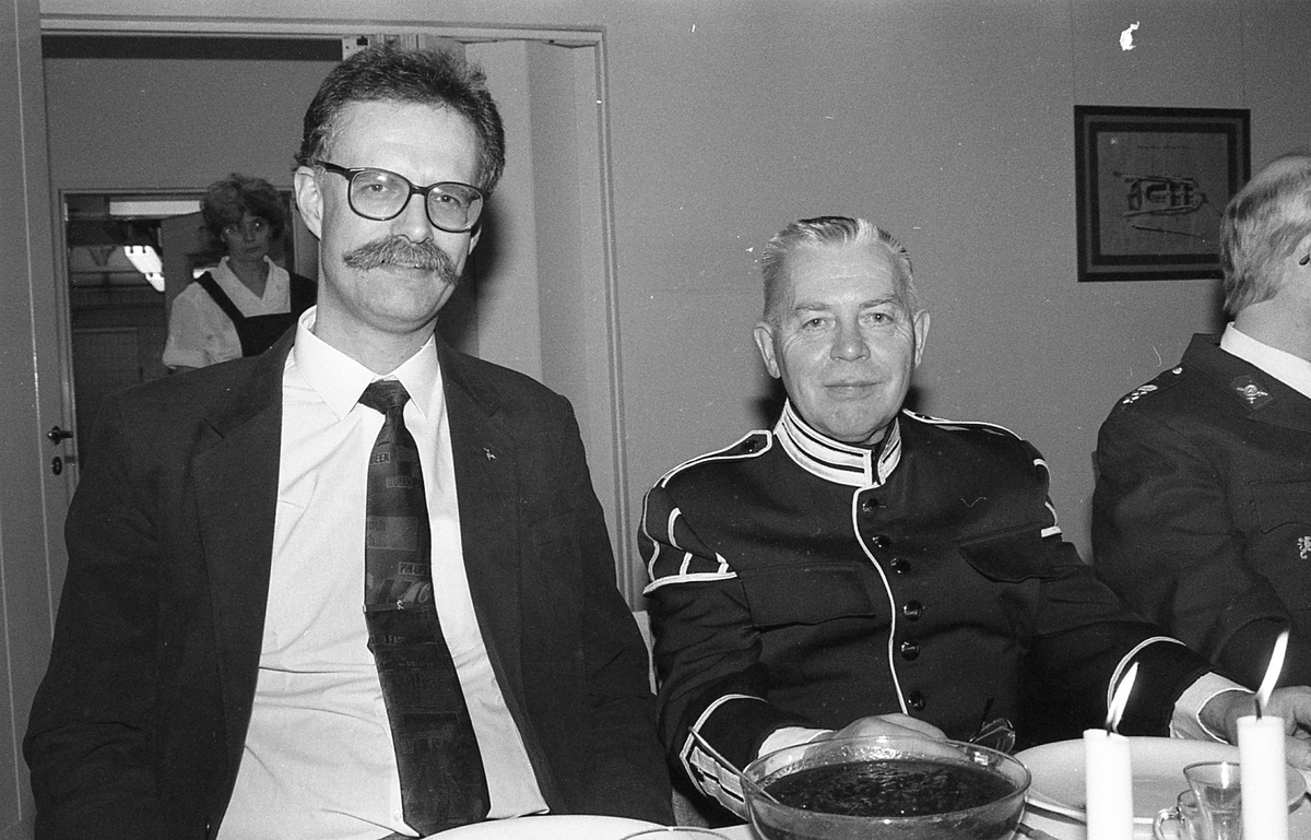 Firande av Göta Trängregemente 100 år 1991. Lars Gunnar Sjölin och Thure Jansson.