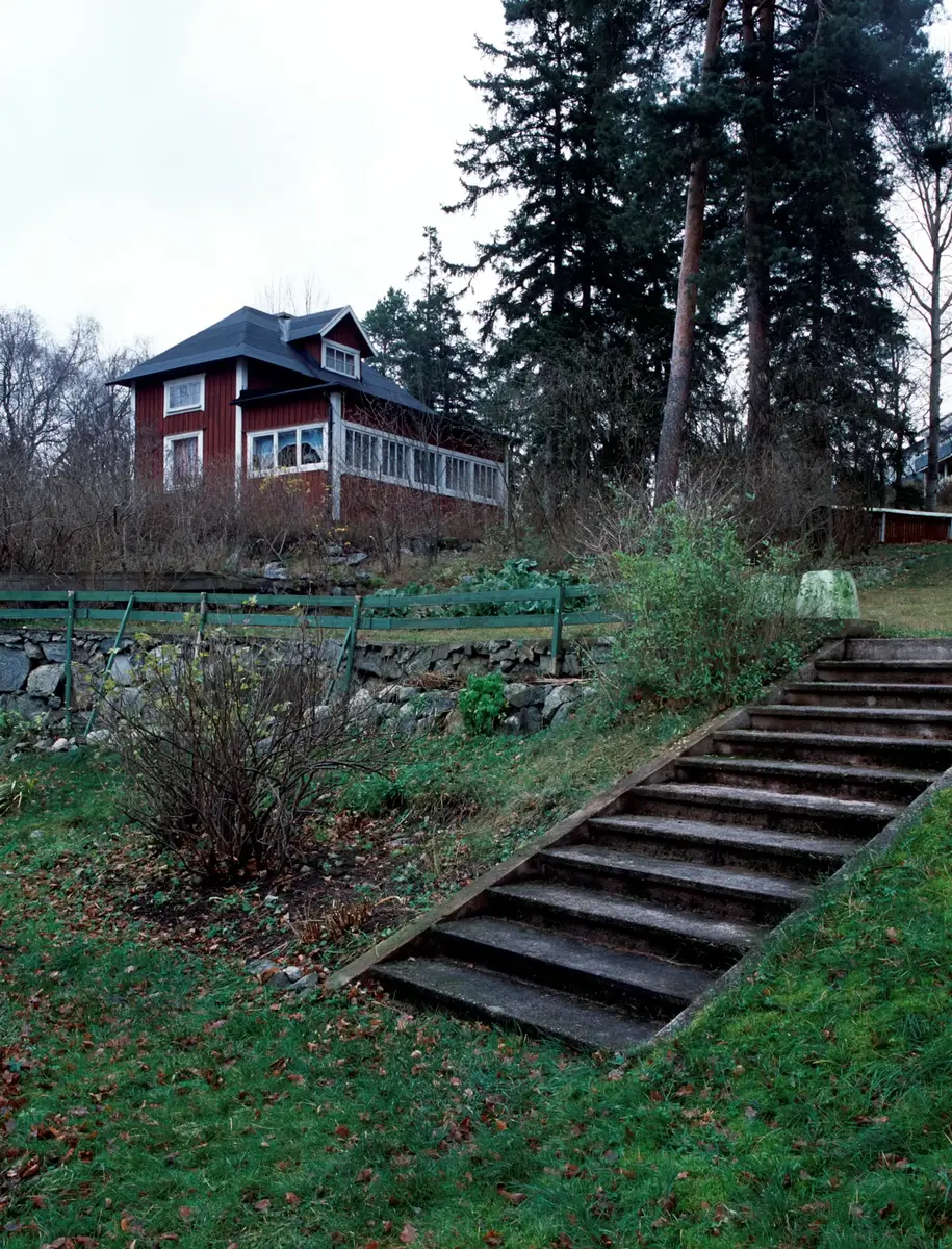 Vårbackavägen på Vårberget.