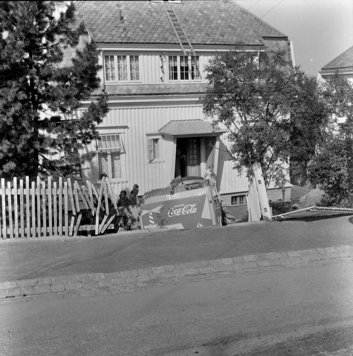 Ulykke med E.C.Dahls bil i Strindveien