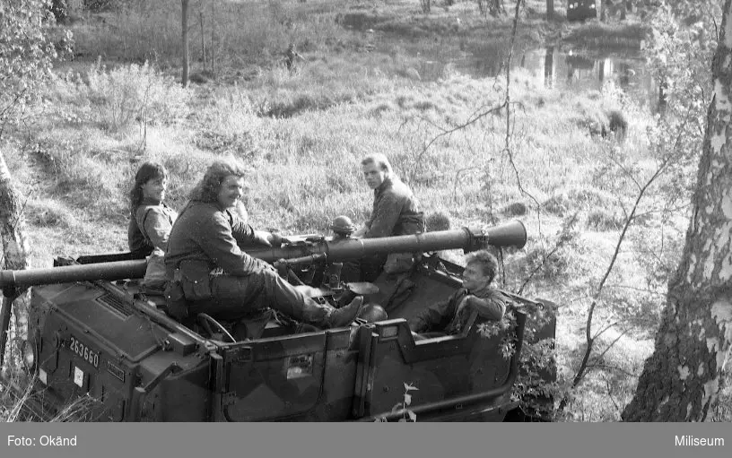 9 cm pansarvärnskanon monterad på Bandvagn 206.