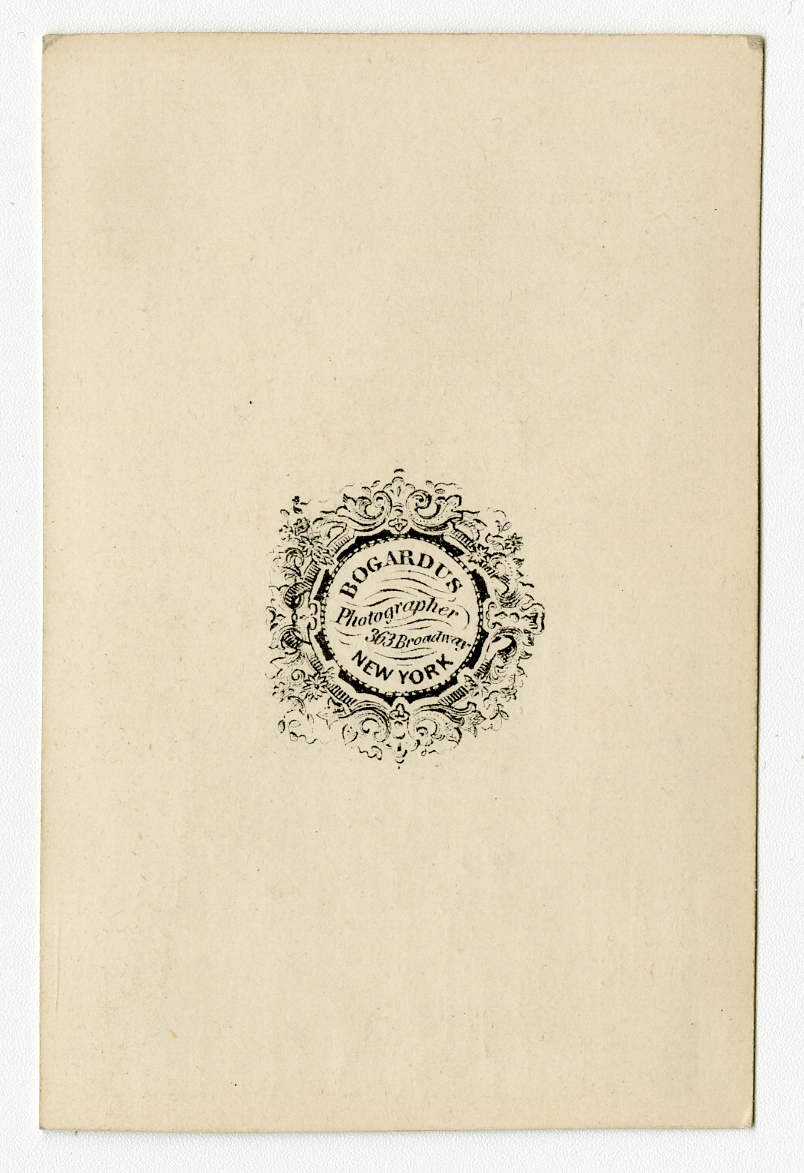 Portrett av ukjent kvinne, ca. 1850/60-tallet

Påskrift Bak: Bogardus. Photographer. 363 Broadway. New York.