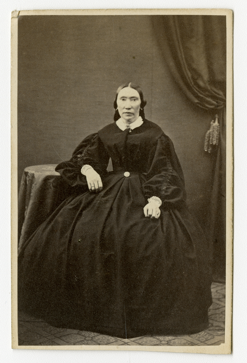 Portrett av kvinne, ca. 1860-tallet
