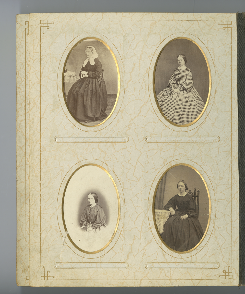 Portrett av kvinne, 1863

Påskrif Bak: D. Hamilton. Photographisches Atelier. Laurvig.