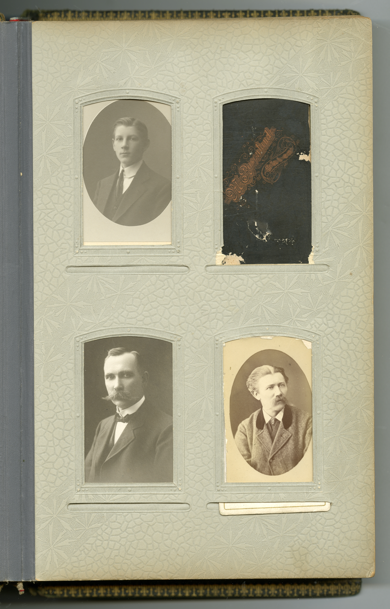 Fotoalbum med familiebilder fra Nyblin familien fra Skien, også Sørensen slekt, enkelte som utvandret til USA

Blant annet foto av Mia, Anna Karoline Olsen, Sørensen, Emanuel Sørensen, Marie Sørensen, Johannes Sørensen, Christian, Ivar, Oscar, Delba, Carl, Constanse

Foto fra fotografer Marie Rosenland, Ragnvald Nyblin, M. Neson (USA), E. A. Engelschiøn, L. Balle, Aug. Haraldsson, L. Bodner, P. F. Feilberg-Hansen, John Nielsen, R. Ovesen, Clara Hollander med mer