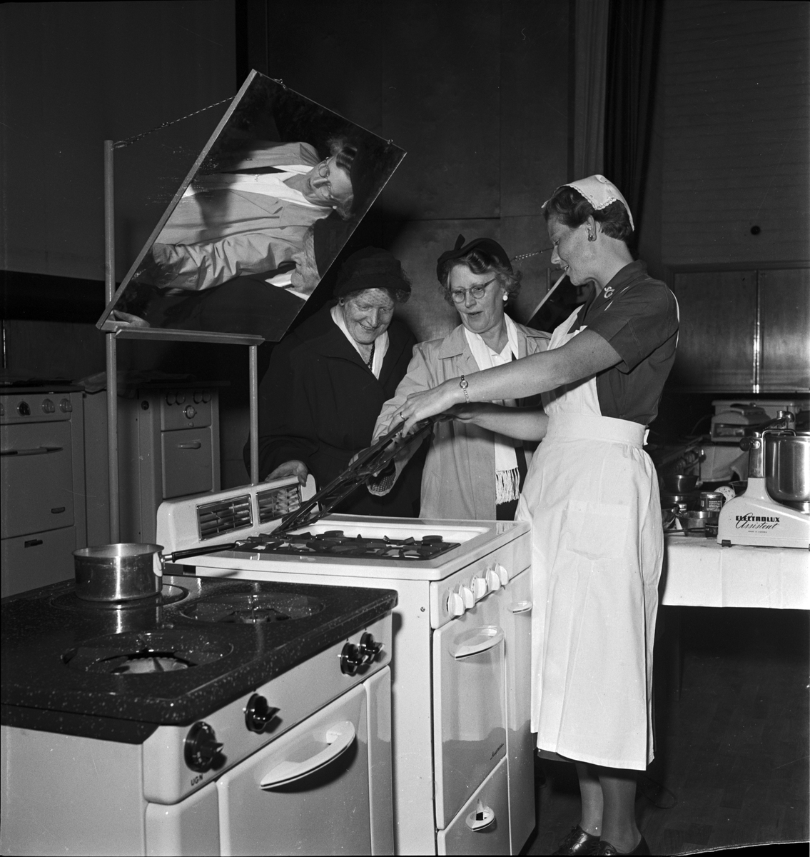 Utställning av gasspisar, Uppsala 1956