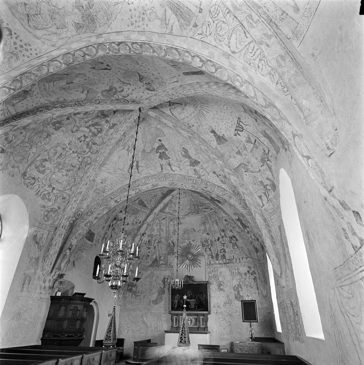 Morkarla kyrka restaurerad, Uppland 1956