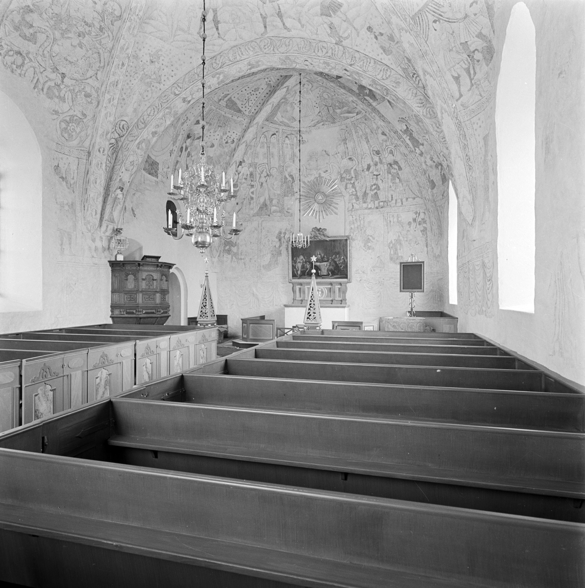 Morkarla kyrka restaurerad, Uppland 1956