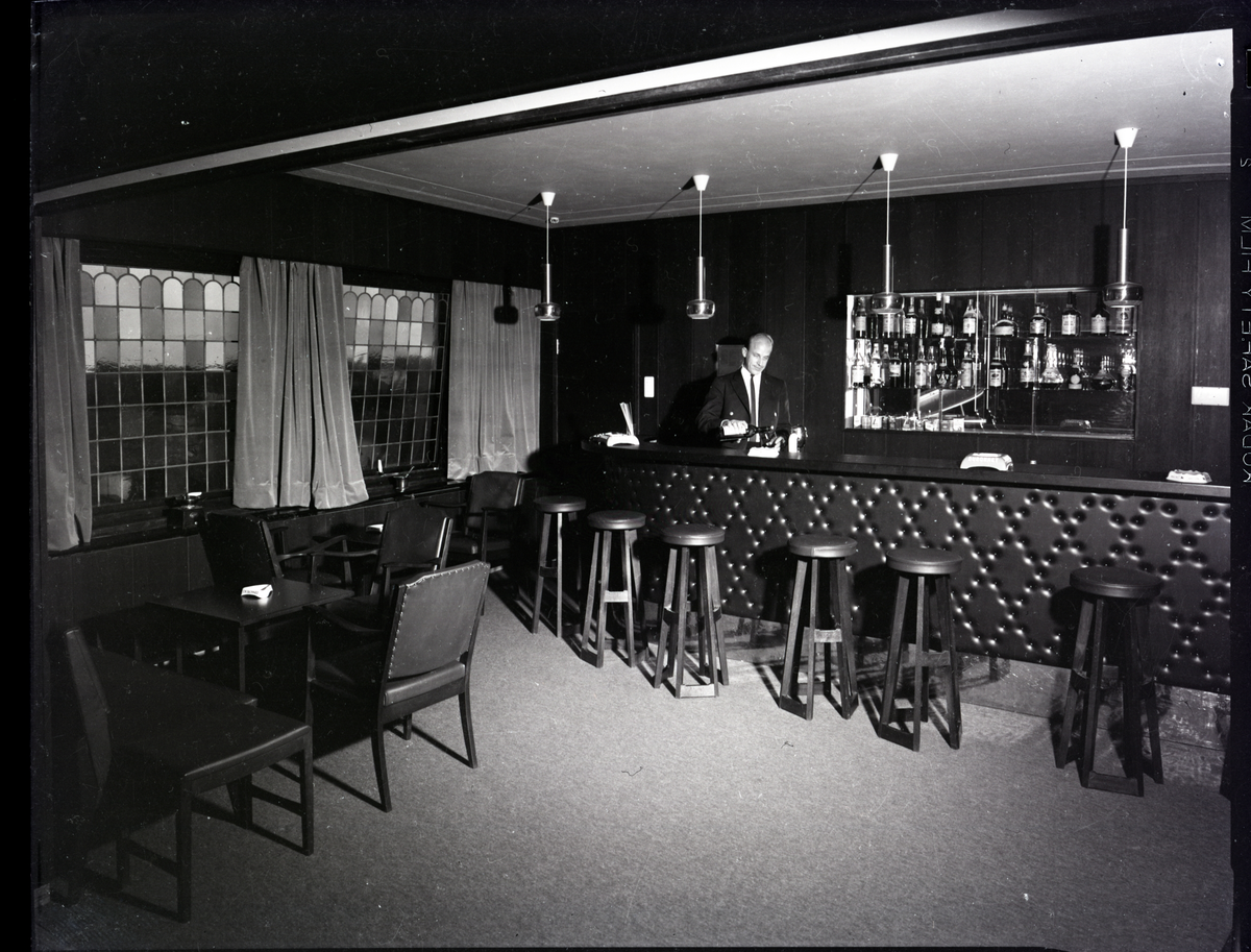 Diverse interiør/eksteriør bilete frå Sanderstølen Høyfjellshotell 1966.