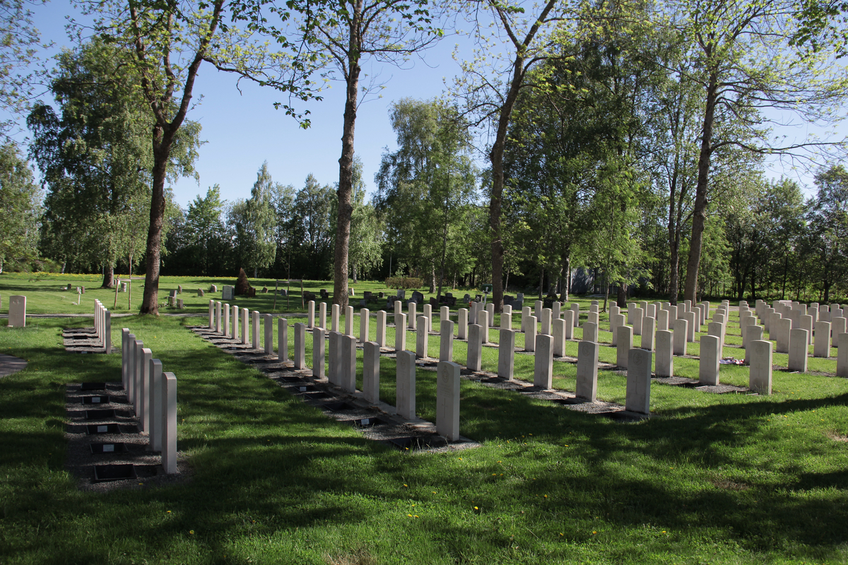 Krigsgraver for falne fra Samveldestatene (Commonwealth) på Stavne kirkegård i Trondheim.
