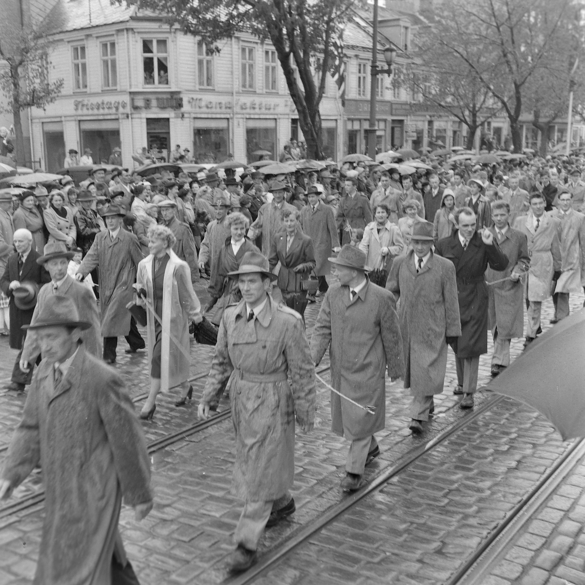 Folketoget, 17.mai 1954