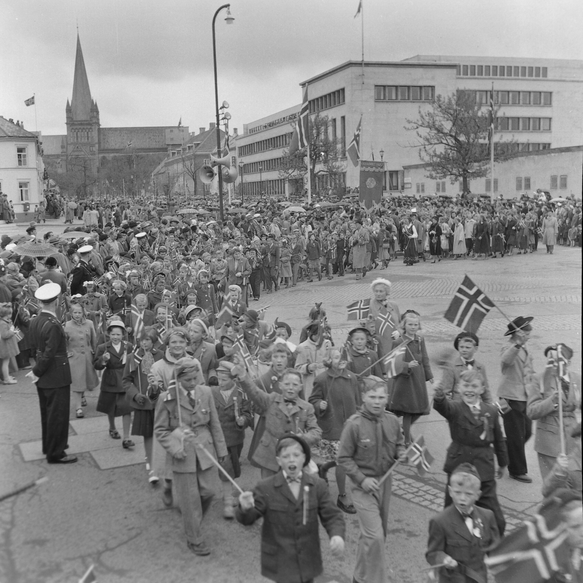 Barnetoget, 17.mai 1954
