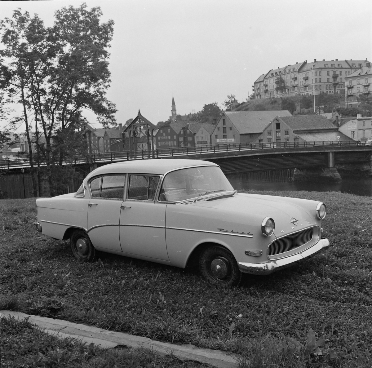 Presentasjon av ny Opel Rekord