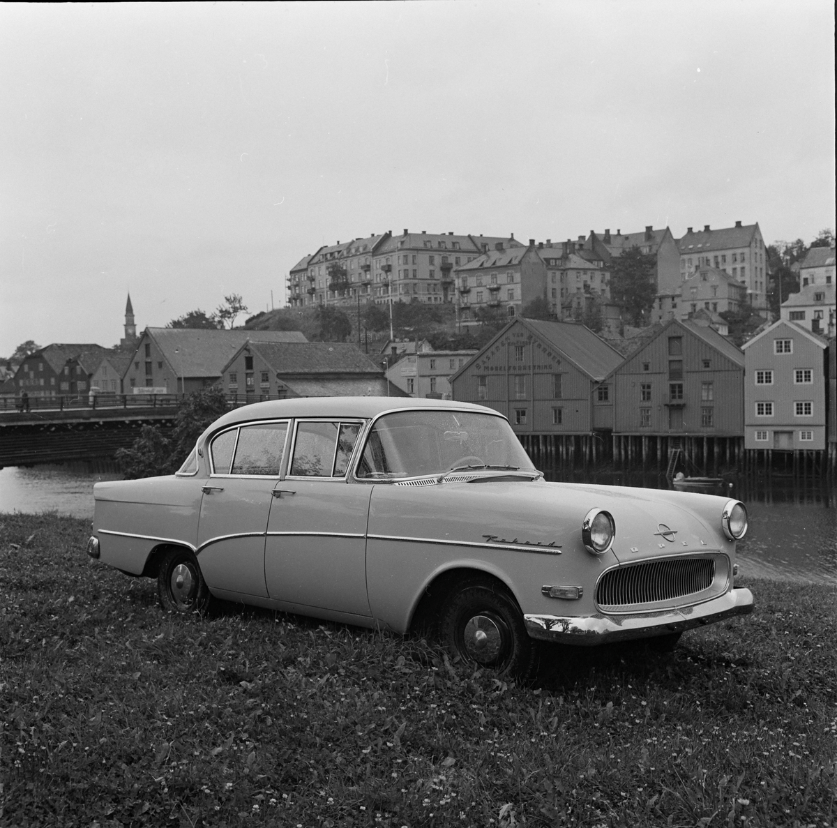 Presentasjon av ny Opel Rekord