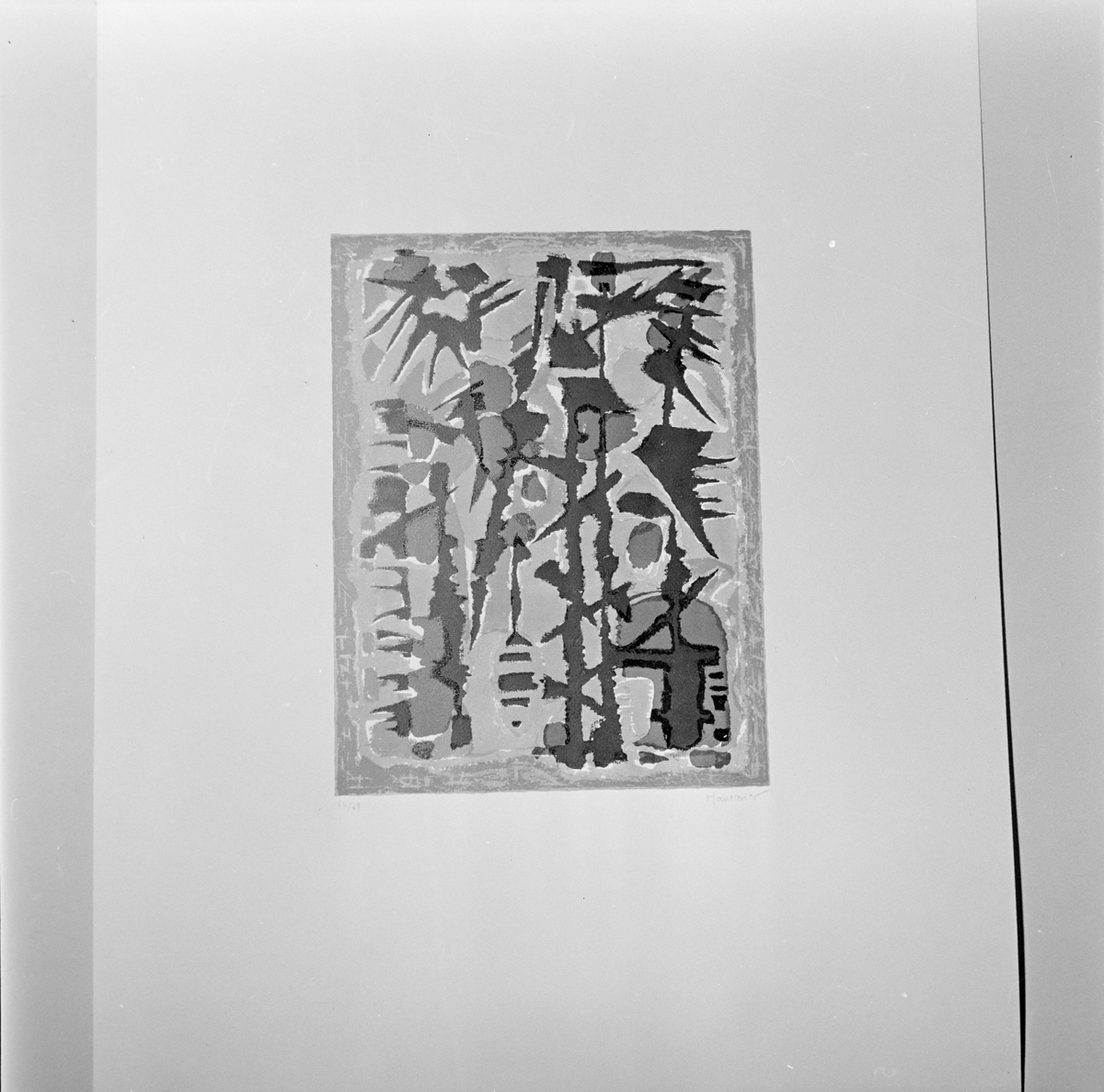 Gaven fra Jugoslavia stilles ut i Trondhjems Kunstforening sammen med bilder av den franske kunstneren Manessier