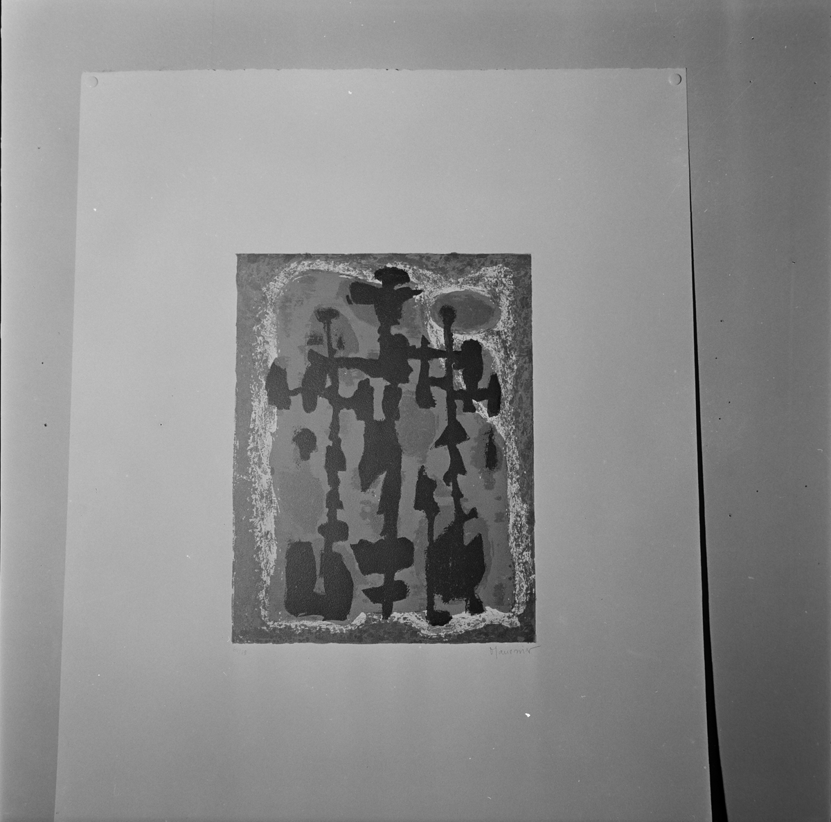Gaven fra Jugoslavia stilles ut i Trondhjems Kunstforening sammen med bilder av den franske kunstneren Manessier