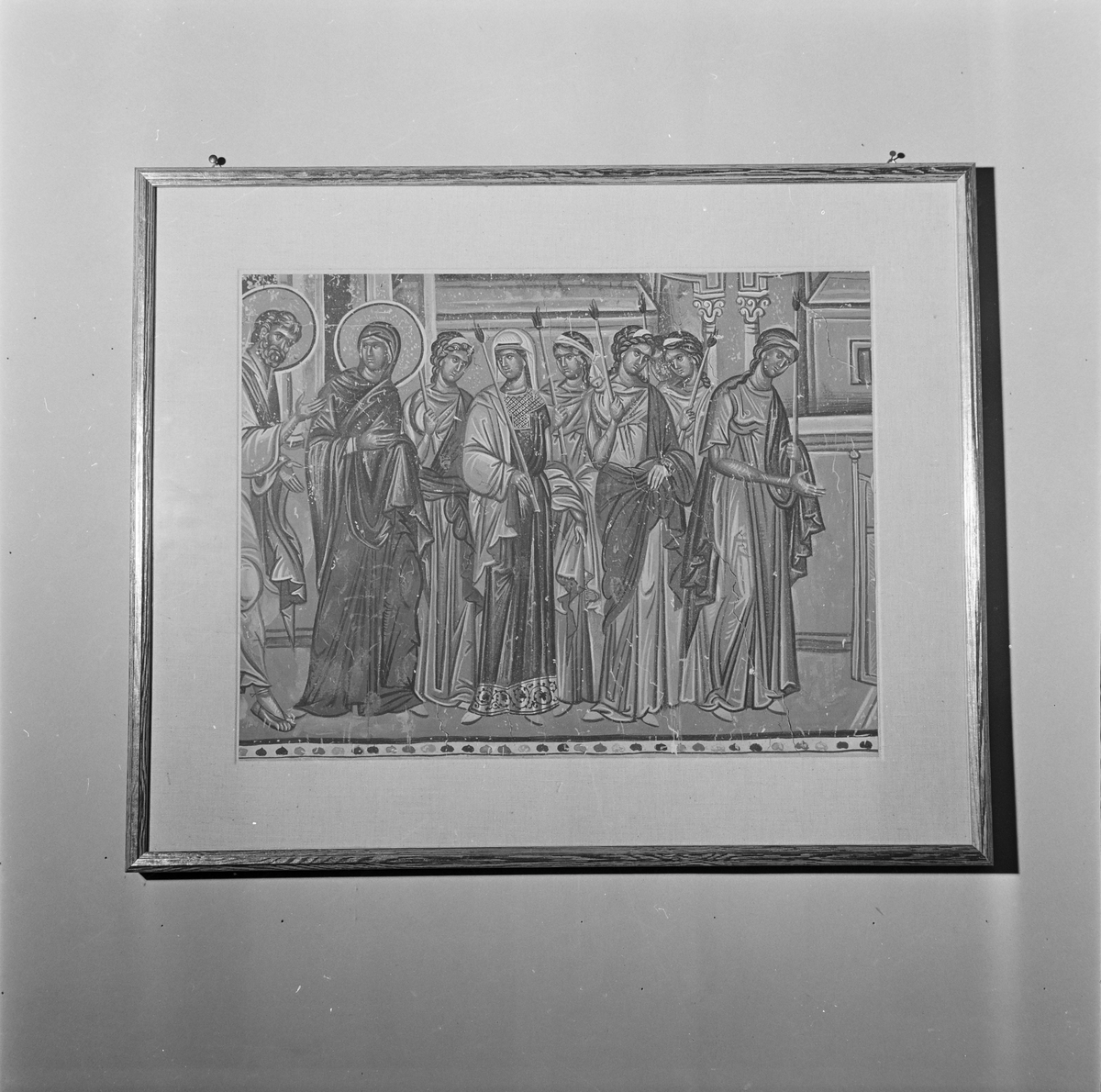 Gaven fra Jugoslavia stilles ut i Trondhjems Kunstforening sammen med bilder av den franske kunstneren Manessier