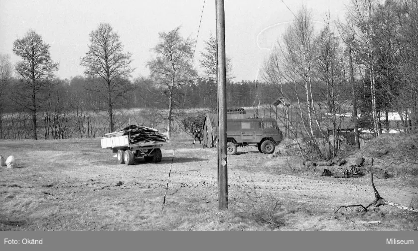 Sannolikt förläggningsplats. Terrängbil 11 Volvo.