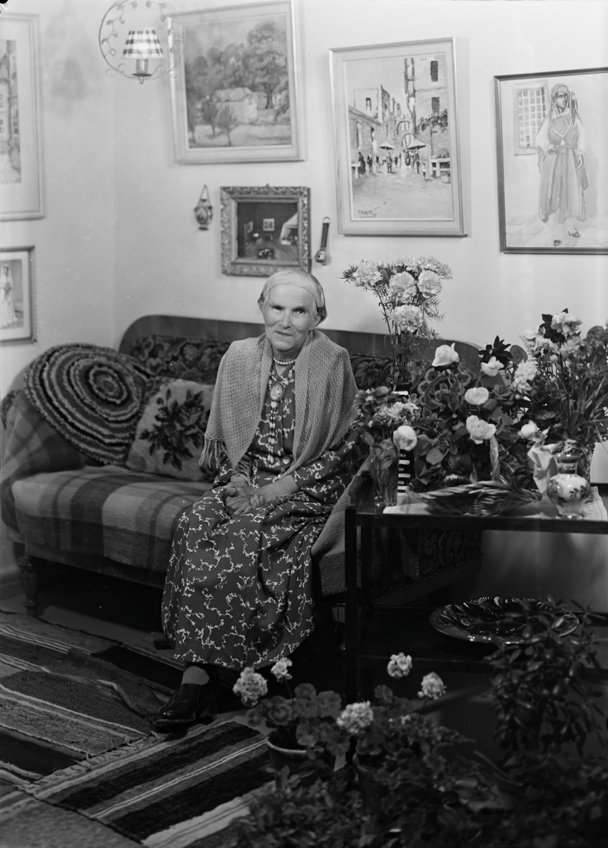 Selskap for Hilda Olsen