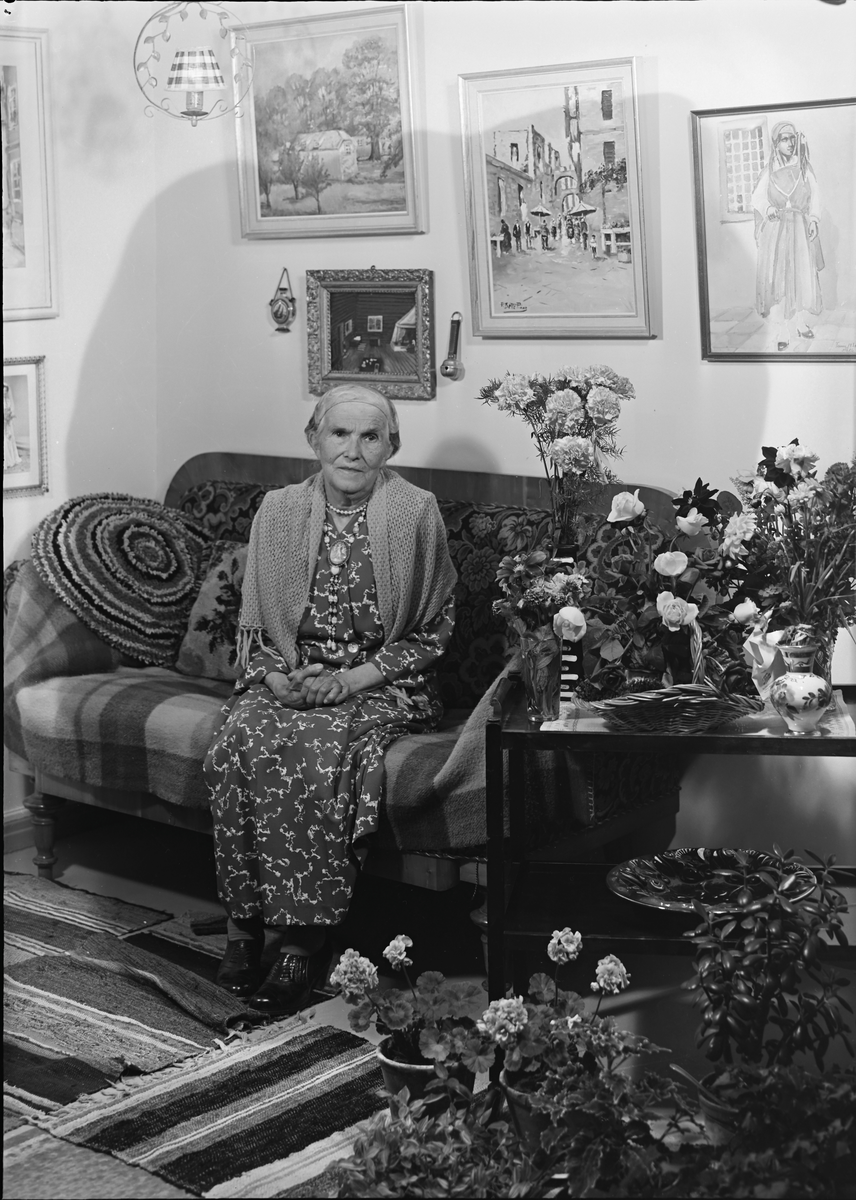 Selskap for Hilda Olsen