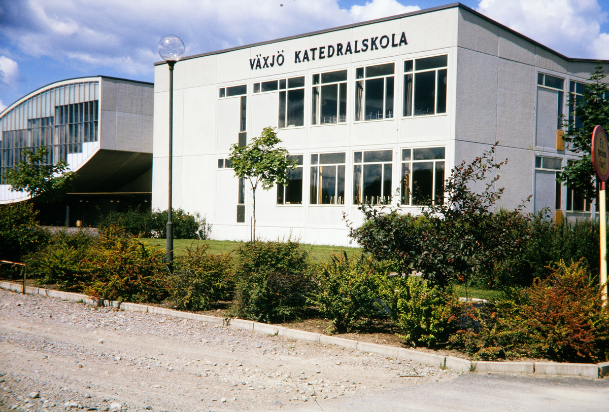 Katedralskolan, Växjö. 
Färgfoto, ca 1965.