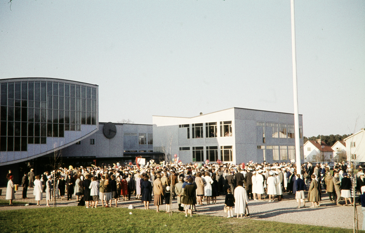 Studentexamen, Katedralskolan, Växjö. 
Färgfoto, ca 1962.