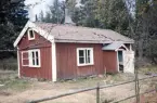 Ett av torpen under Teleborgs slott, Växjö.
Färgfoto ca 1970.