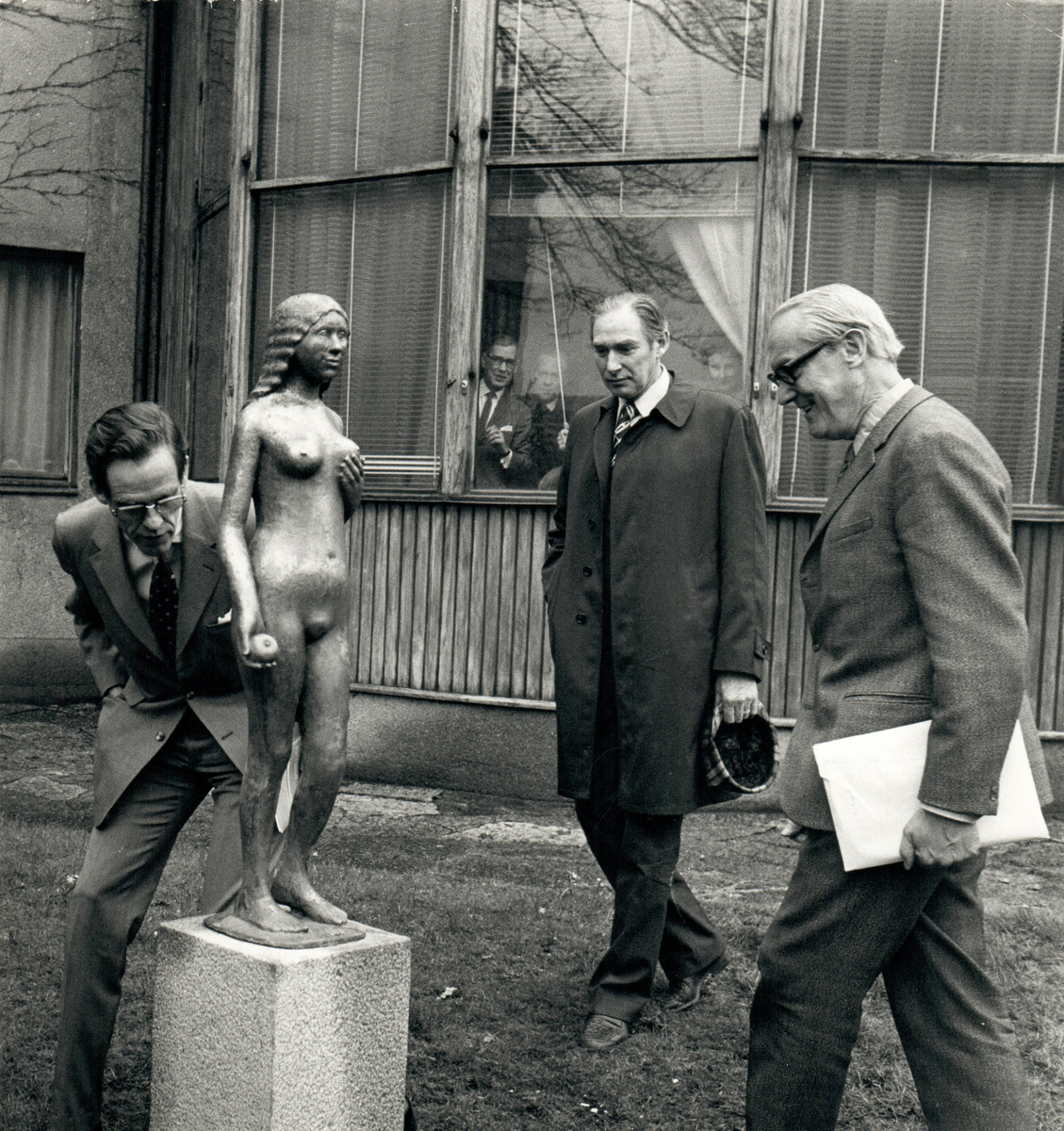 Håkan Bonds skulptur "Pomona" invigs i Stockholm.