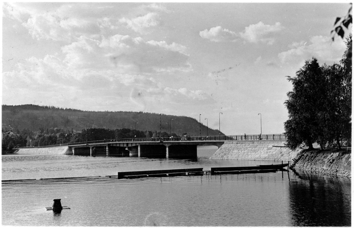 Vägbro i Östersund över Storsjön.
