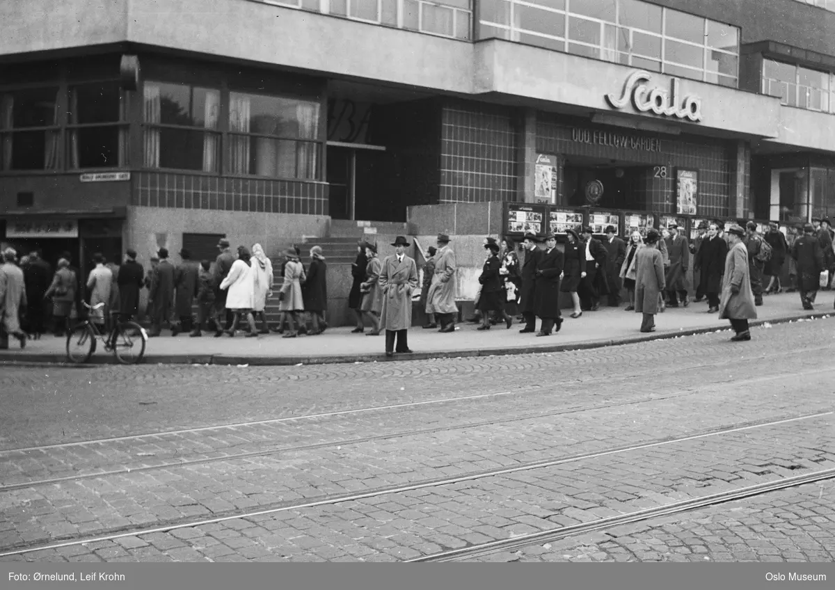 kø, Saga kino, "Grønn var min barndoms dal", Scala kino