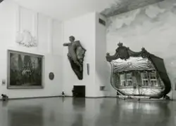 Utställning i Minneshallen. Överblicksbild mot nordöstra hör