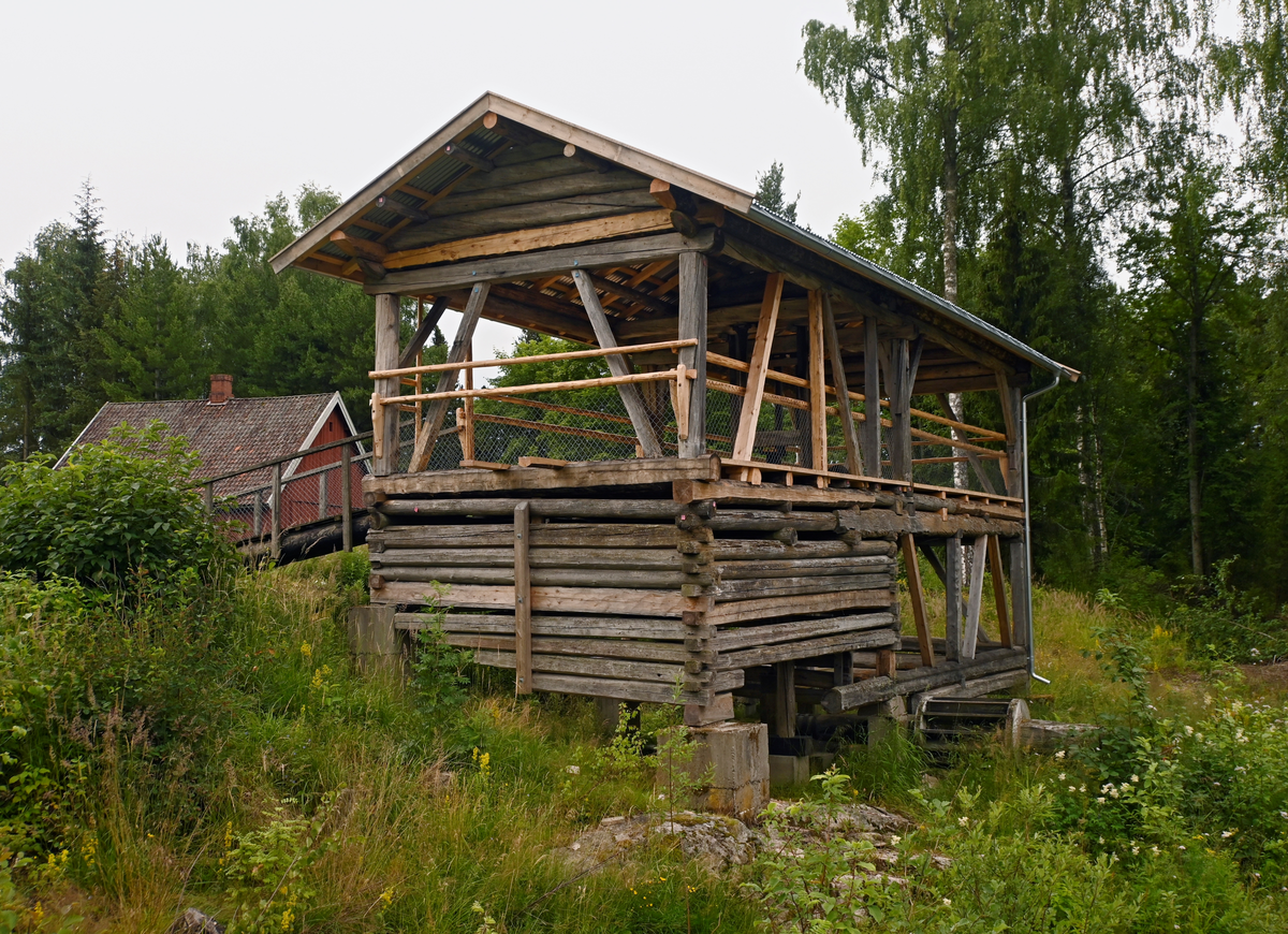 Se beskrivelsesrubrikk under fanen "Konstruksjon"