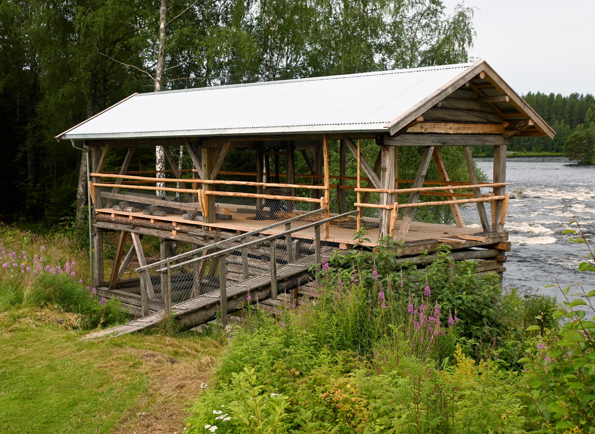 Se beskrivelsesrubrikk under fanen "Konstruksjon"