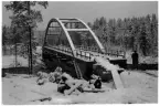 Vägbro över Råneälven (Lassbyforsen) söder om Gunnarsbyn.