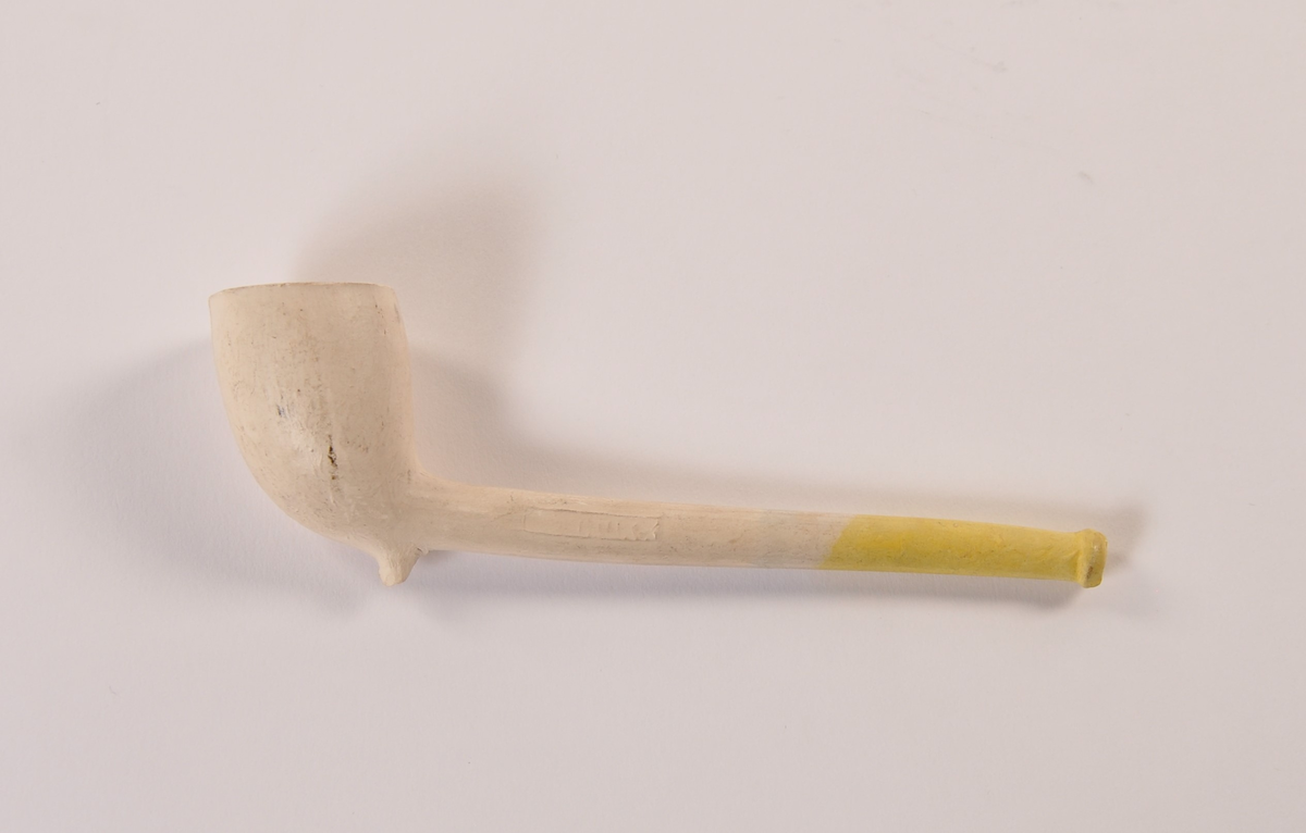 Krittpipe, med gul-farget parti
