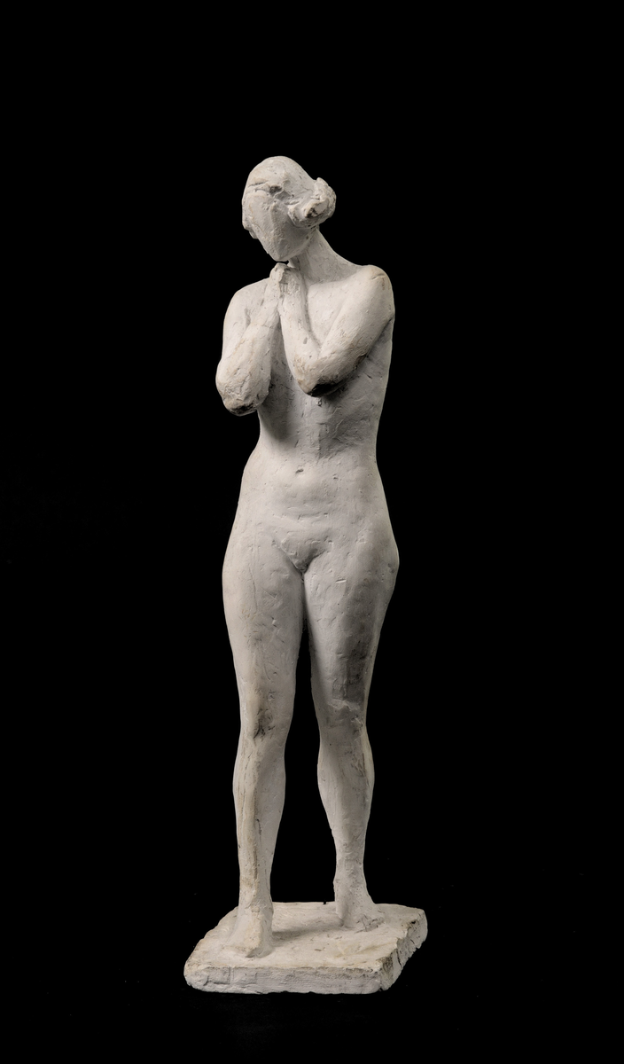 Kvinne i heilfigur
