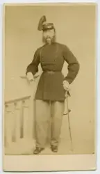 Porträtt på en man i Skarpskyttsuniform, Uppsala omkring år 