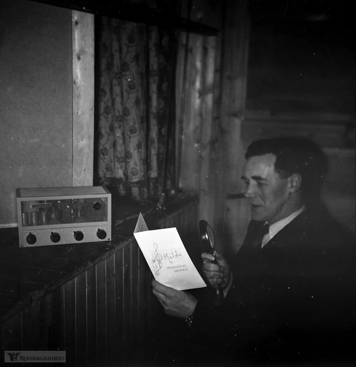 "1950 - 1951".Vaktmester på Utsillingshallen Magnar Bugge.