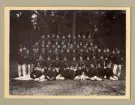 En grupp volontärer med några officerare.
Infanteriets volontärskola, Karlsborg, 1901.